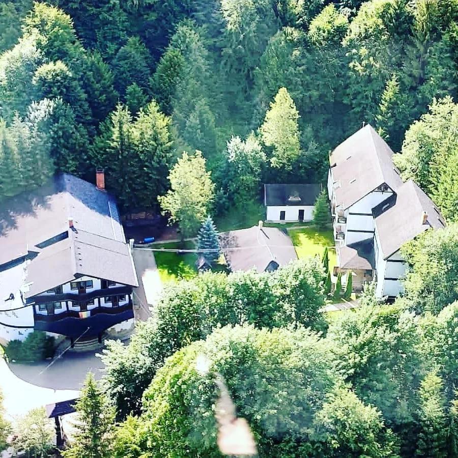 Casa Octavian Hotel Sucevita Eksteriør billede